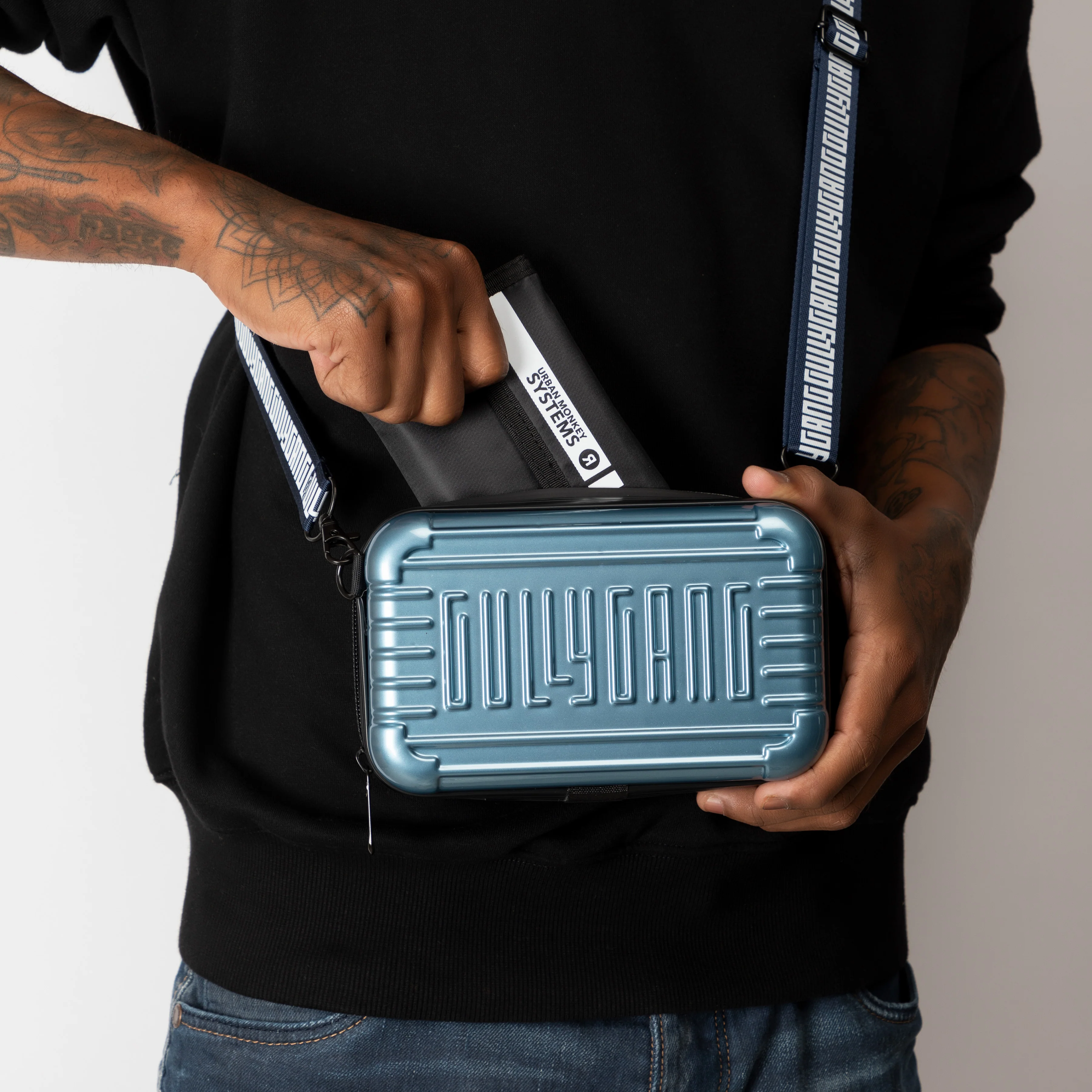 GG x UM // Sling 003 - Image 4