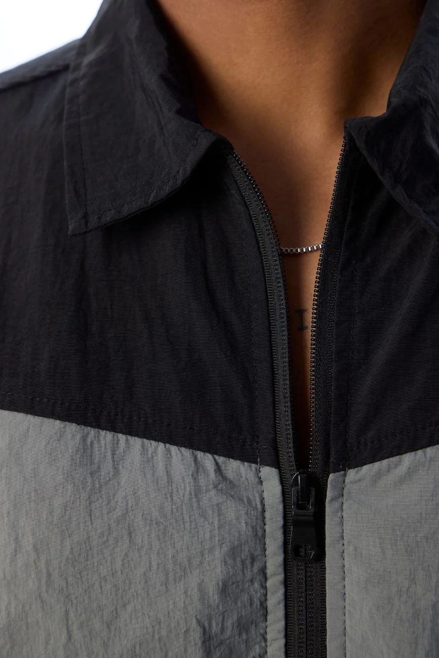 Multi-Pocket Utility Shirt - Image 6