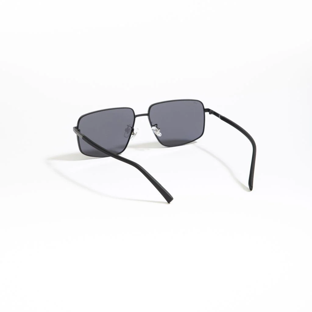 Racer // 001 - Image 3