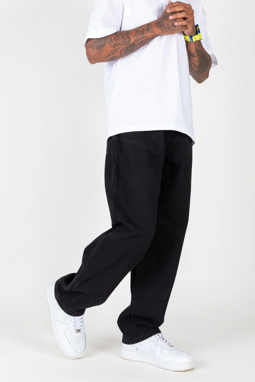 Relaxed Straight-Cut Jeans // Black - Image 6